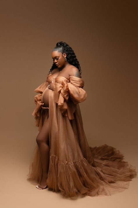 Brown Background Maternity Shoot, Brown Maternity Dress Photoshoot, Brown Photoshoot Background, Blazer Maternity Photoshoot, Brown Maternity Shoot, Brown Maternity Dress, Maternity Shoot Black Women, African Maternity, Pregnancy Slay