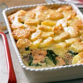 Salmon and potato bake recipe  1kg floury potatoes 1 tbsp olive oil 1 large red onion 1 tbsp plain flour 3 salmon fillets 200ml double cream 50g grated Gruyère A few handfuls of baby spinach Salmon Potato, Potato Bake, Fish Pie, Delicious Magazine, Salmon Dishes, God Mat, Baked Salmon, Fish Dishes, Casserole Dish