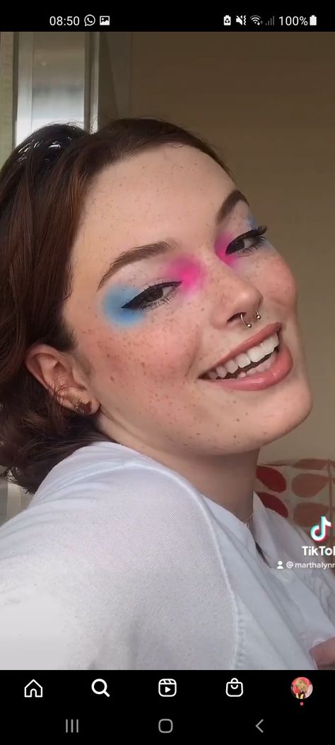 Trans Pride Makeup Ideas, Lgbtq Eye Makeup, Trans Flag Eye Makeup, Easy Pride Makeup Ideas, Bi Eye Makeup, Trans Eyeshadow, Non Binary Flag Makeup, Cute Pride Makeup, Bisexual Eye Makeup