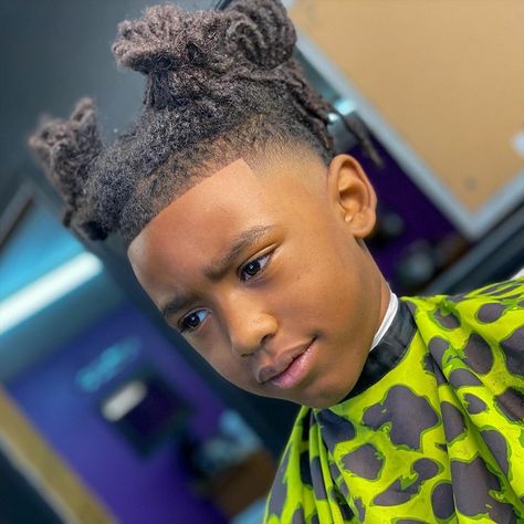 Loc Haircuts Men, Dread Taper Fade, Drop Fade Braids, Dreads With Fade Men, Fade With Dreads, Short Haircuts For Kids, Braids Rasta, Tapered Hairstyles, Taper Fade Afro