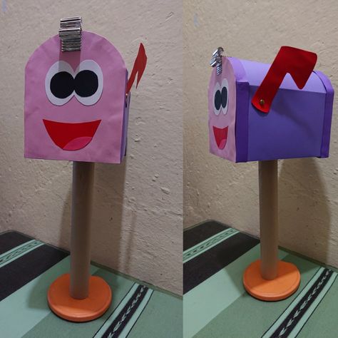 Blue's Clues Mailbox, DIY mailbox Blues Clues Valentine Box Ideas, Blues Clues Mailbox Diy, How To Make A Mailbox Out Of Cardboard, Blues Clues Pinata, Diy Blues Clues Party, Blues Clues Mailbox, Blue Clues, Blue's Clues Birthday Party, Diy Mail