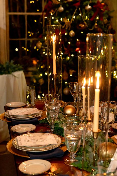 Maine Winter Wedding, Cozy Christmas Party Ideas, Cozy Christmas Wedding, Christmas Wedding Aesthetic, Christmas Wedding Ideas Elegant, Christmas Event Ideas, Fryeburg Maine, Winter Wedding Aesthetic, Christmas In The Woods