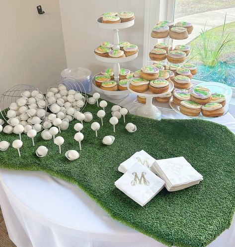 Golf Party Cake Ideas, Golf Dessert Table, Golf Baby Shower Ideas, Golf Gender Reveal, Masters Party, Golf Baby Showers, Golf First Birthday, Golf Theme Party, Golf Party Decorations