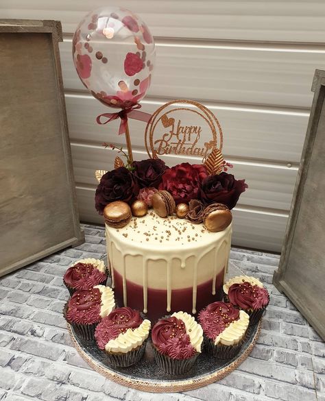 Shaz en Instagram: “Burgundy dreams for a special birthday girl ❤ Topper by @cakeytools Mini balloon from @outofmybubbles #homebakes_shaz #dripcake…” 30th Birthday Cake For Women, 40th Birthday Cake For Women, Birthday Cake For Women Elegant, Birthday Cake For Women, Cake For Women, 25th Birthday Cakes, Birthday Cake For Mom, Special Birthday Cakes, 21st Birthday Cakes