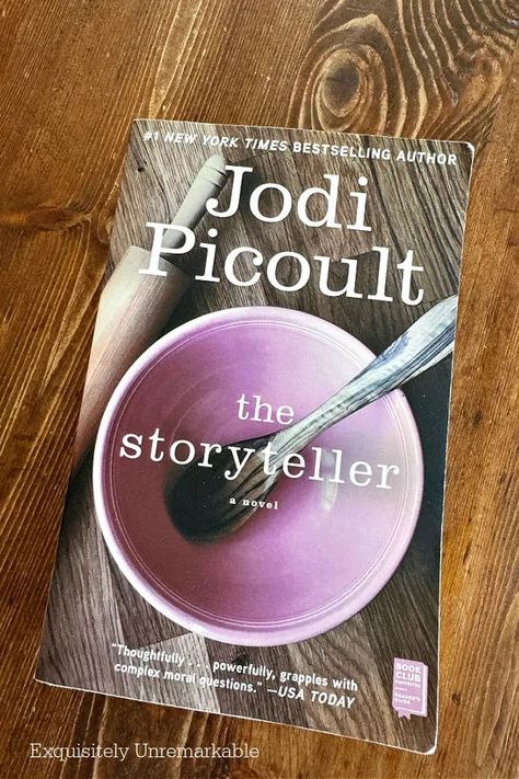 The Storyteller Jodi Picoult Breads And Pastries, The Storyteller, Jodi Picoult, Enjoy Reading, Bad Memories, Everything Changes, Book Worm, Psychological Thrillers, Reading List