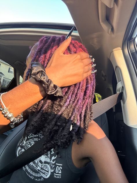 Dyed Hair For Black Women, Female Dreads Hairstyles, Purple Dreads, Colored Locs, Loc Hairstyles, Creative Hair Color, Beautiful Dreadlocks, Short Locs Hairstyles, Brown Hair Dye