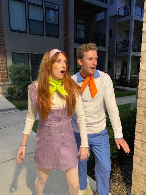 Fred And Daphne Costume Halloween, Scooby Doo Fred And Daphne Costume, Diy Fred And Daphne Costume, Freddy And Daphne Costume, Fred And Daphne Costume Couple, Daphne X Fred, Daphne And Fred Costume Couple, Last Minute Couple Halloween Costumes, Halloween Costumes Fred And Daphne