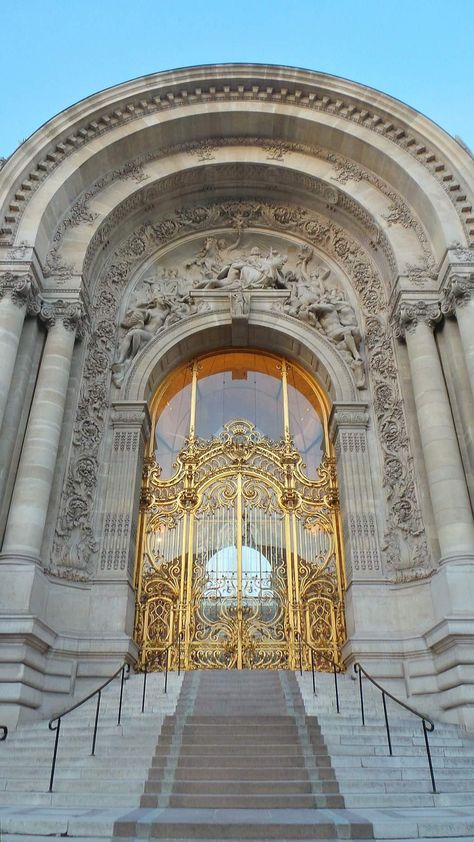 Petit Palais Paris, Tattoos 2024, Paris Couple, Paris Wallpaper, House Architecture, Grand Palais, Travel List, House Architecture Design, Architectural Inspiration