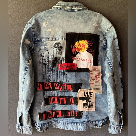 Graphic Patched Fashion Denim Jacket Mixed Media Clothing, Denim Jacket Back Design, Jacket Patches Aesthetic, Custom Jean Jacket Ideas, Denim Jacket Art, Men Jean Jacket, Punk Denim Jacket, Denim Varsity Jacket, Aesthetic Jacket