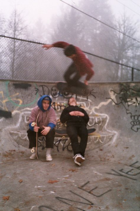 Skater Boi, Skate Vibes, Skateboard Aesthetic, Skate Photos, Skater Vibes, Skateboard Photography, Skater Boys, Skater Aesthetic