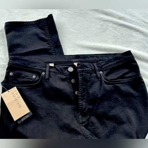 Nwt- Men’s Burberry Brit Swaine Vintage Slim Straight Leg Black Denim Sz 36l 4 Button Fly 5 Pocket - Riveted Front Pockets 98% Cotton 2% Elastane Dark Black Color 36wx34l, Leg Width 8.25”, Rise 11.5” (See Pics) A Sharp Pair Of Jeans My Daughter Bought For Her Dad When She Worked For Burberry, But Unfortunately They Were Not Right For Him. Maybe They Are Perfect For You! Thanks For Checking Out My Listing! Darkest Black Color, Blue Jeans Mens, Navy Blue Linen, Burberry Brit, Pinstripe Pants, Classic Trousers, Beige Pants, Green Jeans, Faded Jeans