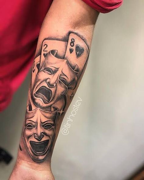 Want to get a non-typical & stylish tattoo? Choose from 50+ laugh now cry later tattoo designs for men & women. Bonus: meanings and history. Joker Tattoos, Shen Long Tattoo, 27 Tattoo, Smile Now Cry Later, Latest Tattoo Design, Laugh Now Cry Later, Basic Tattoos, Money Tattoo, Stylish Tattoo