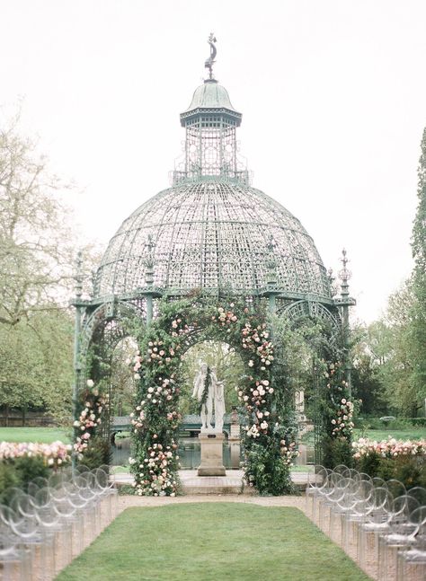 Red College, Gazebo Wedding, Chateau Wedding, Chateau France, France Wedding, Luxury Wedding Planner, Mod Wedding, Foto Art, Fairy Tale Wedding