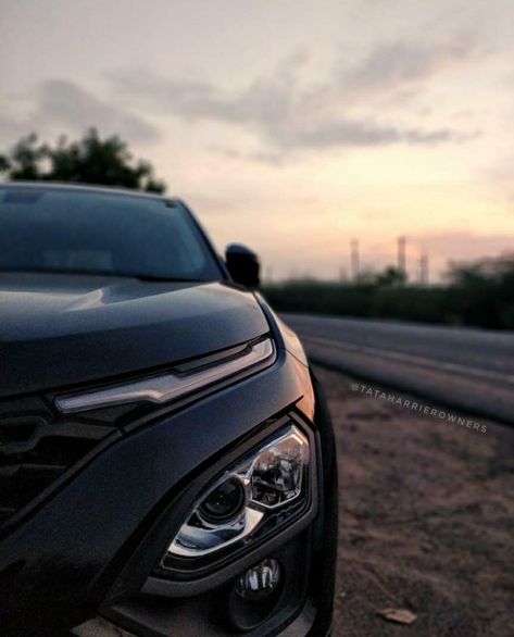 Tata Harrier Black Wallpaper, Tata Harrier, Tata Cars, Bald Men Style, Iphone 5s Wallpaper, Aesthetic Poses, Cool Boy Image, Ktm Duke, Fun Photoshoot