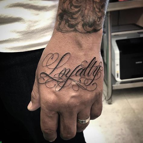 Loyalty hand lettering tattoo by @booboonegrete. Hand Lettering Tattoo, Be Loyal To Yourself, Loyalty Over Everything, Royalty Tattoo, Herren Hand Tattoos, Mens Body Tattoos, Dragon Tattoo Arm, Loyalty Tattoo, Be Loyal