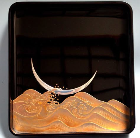 Antique Japanese Lacquer Box. Meiji period Suzuri Bako with cherry blossoms in black on black outside, a crescent silver moon rising beyond crashing gold waves within. Japanese Moon Painting, Gold Japanese Art, Gold Cracks Japanese Art, Ceramic Boxes Japanese, Japanese China, Japanese Inro, Japanese Lacquer Boxes, Japanese Lacquerware, Japanese Screen