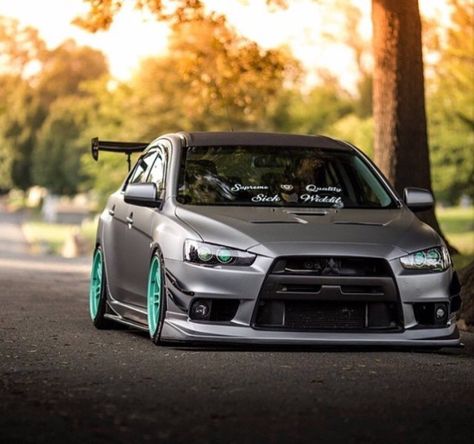 • @seaairraw • Evo X Super Pictures, Slammed Cars, Mitsubishi Cars, Motor Mobil, Lancer Evo, Gundam Wallpapers, Evo X, Mitsubishi Evo, Lancer Evolution