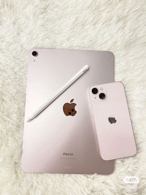 Macbook Astetic, Pink Apple Ipad, Ipad Air Pink, Pink Macbook, Create Your Dream Life, Ipad Essentials, Iphone Macbook, Cute Ipad Cases, Airpods Apple