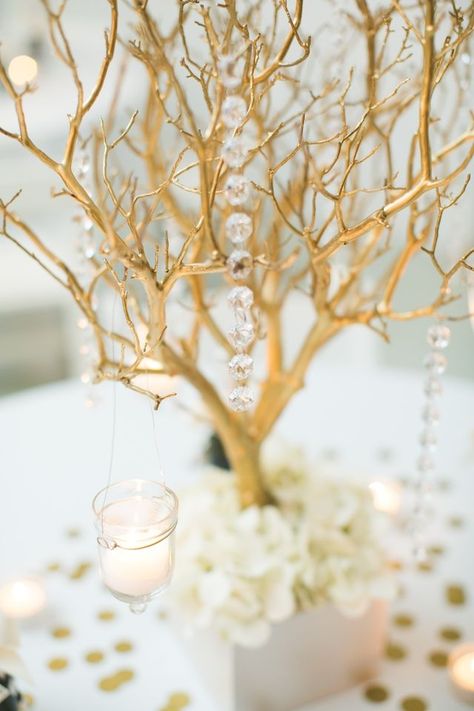 30 Chic Rustic Wedding Ideas with Tree Branches | http://www.tulleandchantilly.com/blog/rustic-wedding-ideas-with-tree-branches/ Manzanita Branch Centerpieces, Manzanita Centerpiece, Tree Branch Centerpieces, Branch Centerpieces, Gold Branches, 50th Anniversary Party, Making Decisions, Wedding Centerpieces Diy, Wedding Anniversary Party