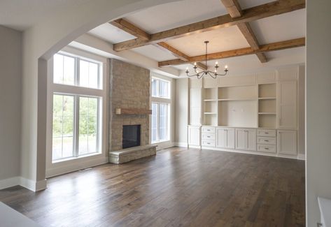 Built In Tall Ceiling, Coffered Ceiling Wood Beams, Wood Beams Living Room Ceiling, Fireplace With Tray Ceiling, Tray Ceiling With Wood Beams, Wood Beams In Tray Ceiling, Family Room Ceiling Ideas, Great Room Ceiling Ideas, Wood Beams On Ceiling Living Room