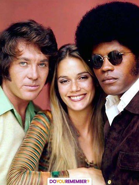 The Mod Squad was the cool trio of Pete, Julie and Linc. They were hippie cops with checkered pasts hired to go undercover in 1968-1973. https://www.facebook.com/DoYouRemember/photos/a.354157741312964.84933.353867804675291/1785945611467496/?type=3&theater Clarence Williams Iii, The Mod Squad, Peggy Lipton, Corvette Summer, Michael Cole, Mod Squad, Classic Television, The Mod, Easy Listening