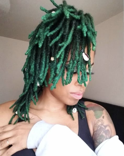 Emerald Green Locs Black Women, Green Locs Black Women, Green Locs, Dreads Black Women, Dyed Dreads, Colored Dreads, Hair Locs, Dread Head, Beautiful Locs