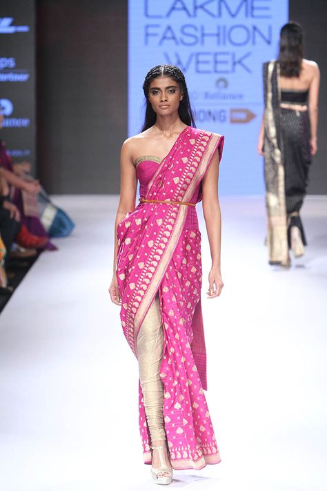 Ritu Kumar collection Ritu Kumar Collection, Fashion Week Winter, Saree Wearing Styles, Indian Sari Dress, Mehendi Outfits, Ritu Kumar, Modern Saree, Saree Trends, Indian Couture