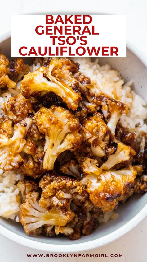 Quick and easy extra saucy General Tso's Cauliflower recipe. This tastes like takeout but it's so much more healthy because it's baked, not deep-fried in oil! General Tso Cauliflower, General Tso's Cauliflower, Meaty Lasagna, Honey And Soy Sauce, Easy Cauliflower, Takeout Food, Cauliflower Recipe, General Tso, Cook Chicken Breast