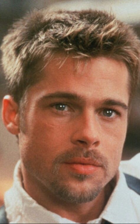 BRAD PITT IN  SEVEN Seven Haircut, Brad Pitt Seven, Brett Pitt, Brad Pitt Short Hair, Brad Pitty, Brad Pitt Hair, Brad Pitt Movies, Bradley Pitt, Brad And Angelina