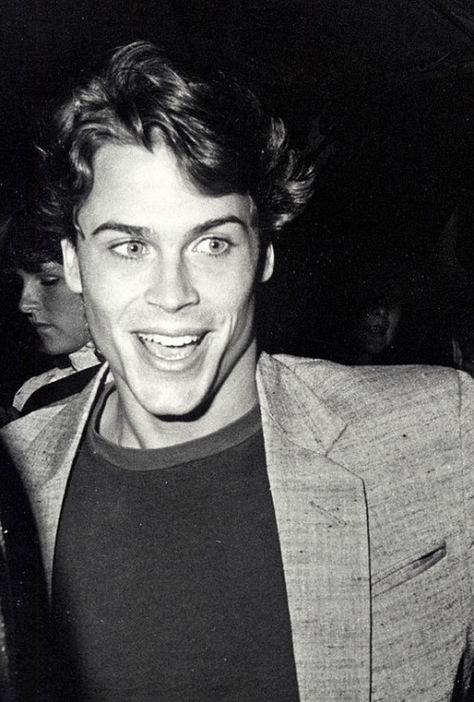 Young Rob Lowe, Young Aesthetic, The Outsiders Imagines, 80s Stuff, 90s Actors, 80s Men, 90s Men, Rob Lowe, Stay Gold