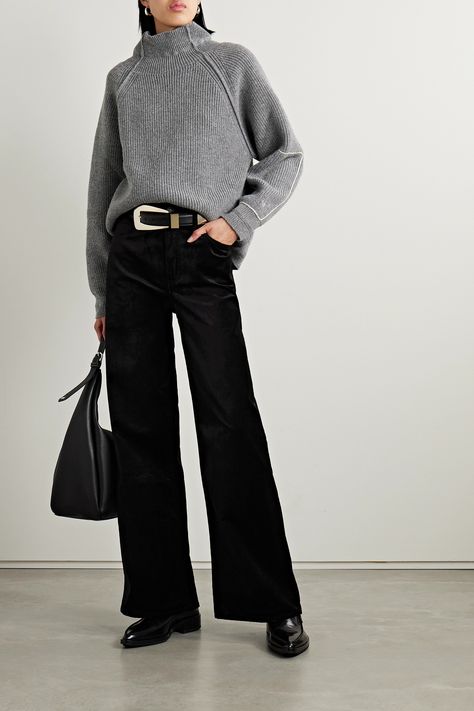 LA-based Citizens of Humanity models these 'Paloma' pants on cool, retro styles. Made from black cotton-blend velvet, they have a high-rise waistband and voluminous wide legs. Style yours with a tucked-in turtleneck and leather boots. Red Velvet Pants Outfit, Black Pants Outfit Winter, Black Velvet Pants Outfit, Velvet Trousers Outfit, Velvet Leggings Outfit, Wide Leg Black Pants Outfit, Black Trouser Outfit, Velvet Pants Outfit, Wide Pants Outfit