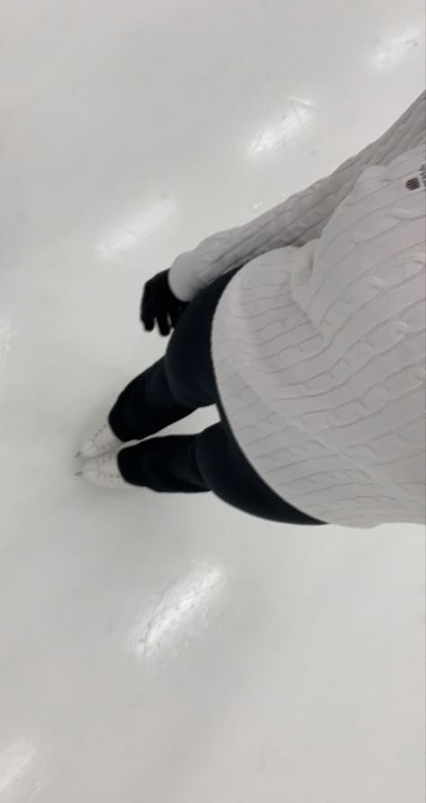 anastasia allen Iceskating Astethic Outfit, Figure Skating Aesthetic Outfit, Ice Skater Outfits, Ice Skater Aesthetic, Ice Skating Fits, Anastasia Allen, Ice Skating Aesthetic, Figure Skating Aesthetic, Skating Pictures