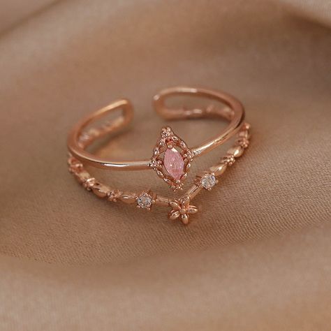 📌 Please Note: When adjusting the ring, please squeeze or expand the ring body slowly and gently. 💎 Materials: 14k Rose Gold Electroplated - more durable than regular platings Cubic Zirconia 📐 Size: Adjustable Open Design - Size 6+ Girly Engagement Ring, Cute Aesthetic Rings, Rose Gold Jewelry Aesthetic, Jewelry Vintage Aesthetic, Wedding Ring Rose Gold, Rose Gold Jewellery, Rose Gold Rings, Rose Gold Wedding Ring, Cute Ring