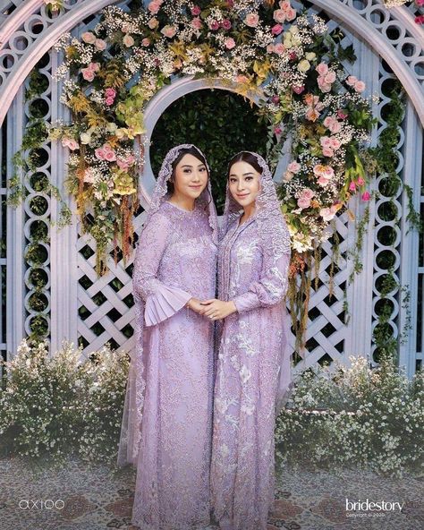 Nikita Willy Wedding, Nikah Attire, Pengajian Pernikahan, Nikita Willy, Muslim Wedding Gown, Blue Wedding Gowns, Nikah Outfit, Kebaya Wedding, Dress Pesta