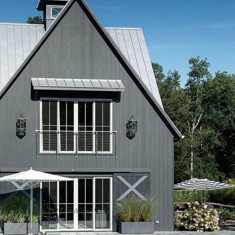 Modern English Farmhouse Exterior, Black Paint Ideas, Grey Exterior House, Dark Exterior Paint Colors, Modern English Farmhouse, Grey Exterior House Colors, Exterior Gray Paint, Gray House Exterior, Dark House