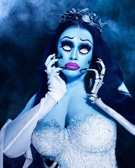 Corpse Bride Makeup, Big Latto, Corpse Bride Costume, Bride Costume, Lori Harvey, Bride Photoshoot, Celebrity Halloween Costumes, Halloween Inspo, Bride Of Frankenstein