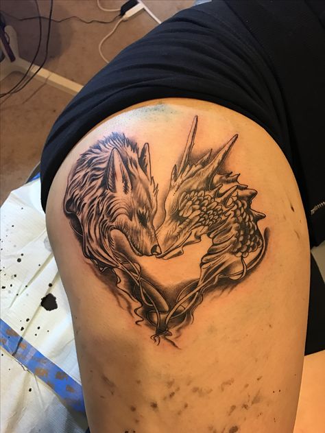 Wolf and dragon tattoo game of thrones inspired @dopeshyt_kilo Aztec ink Elizabeth NJ Wolf And Dragon Tattoo, Wolf Dragon Tattoo, Dragon Tattoo Game Of Thrones, Wolf And Dragon, 30 Tattoo, Targaryen Tattoo, Game Of Thrones Tattoo, Chinese Dragon Tattoos, Dragon Tattoo For Women