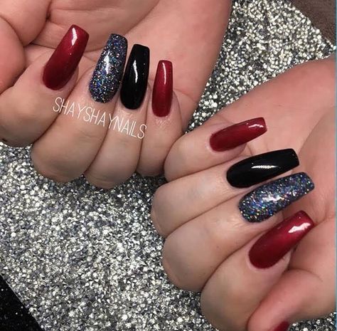 Elegant Vegas Nails, Red Nail Designs Fall, Red Nails Glitter, Purple Acrylic Nails, Halloween Acrylic Nails, Sassy Nails, Fancy Nails Designs, Simple Gel Nails, Fall Acrylic Nails