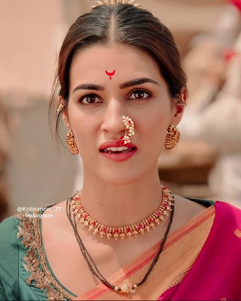 Kriti Sanon FC ✨ on Instagram: “Gorgeousness 😍😍😍” Marathi Nose Ring, Marathi Nath, Nose Ring Indian, Nath Nose Ring, Nivetha Pethuraj, Diamond Nose Ring, Ring Indian, Stylish Actresses, Indian Natural Beauty