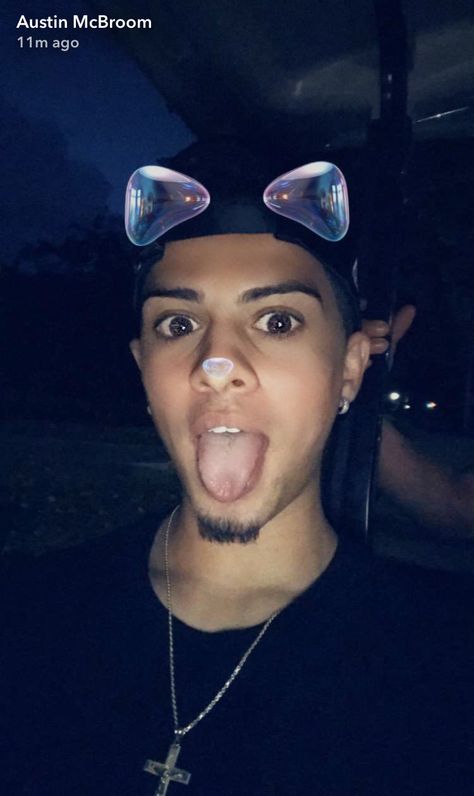 Austin McBroom Austin Mcbroom 2014, Austin Mcbroom Funny, Austin Mcbroom Snapchat, Austin Mcbroom, Dark Green Prom Dresses, Iconic Album Covers, X Picture, 2013 Swag Era, Funny Short Clips