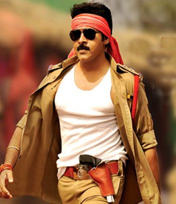 moviestalkbuzz: Pawan leaves to pune Power Star Pawan Kalyan, Pawan Kalyan Wallpapers, Indian Bodybuilder, Gabbar Singh, Wallpaper Photo Hd, New Images Hd, Pawan Kalyan, Power Star, New Photos Hd