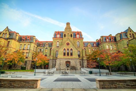 University Of Pennsylvania Aesthetic, Upenn Aesthetic, Upenn Campus, Pennsylvania University, University Inspiration, Philadelphia Usa, Academic Aesthetic, Walkable City, College Tour