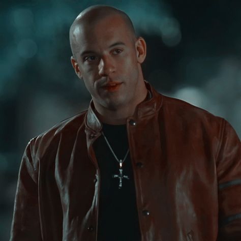 Vin Diesel 2000s, Dominic Toretto Aesthetic, Young Vin Diesel, Dominic Toretto Wallpaper, Vin Diesel Aesthetic, Mechanic Art, Van Diesel, Fast And Furious Actors, Dominic Toretto