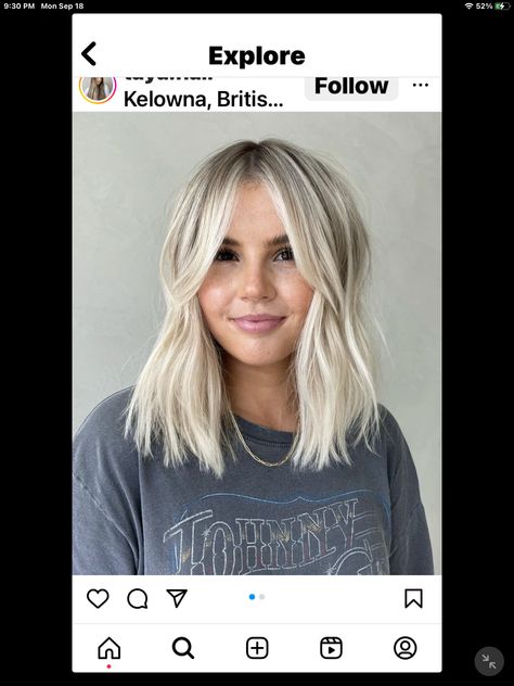 Blonde Long Lob, Keaton Oaks Hair, Short Blonde Summer Hair, Summer Blonde Short Hair, Blonde Hair Summer 2024, Mid Short Hairstyle Women, Blond Mid Length Hair, Short Blonde Hairstyle Women, Medium Length Platinum Blonde Hair