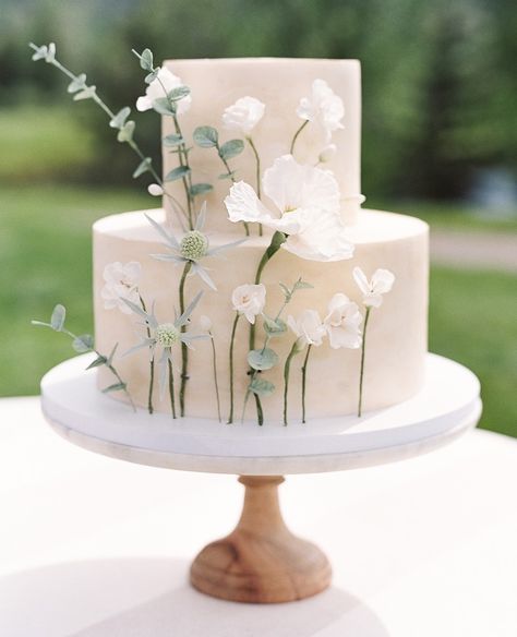 Cake Styles, Tiered Cake, Baptism Cake, Simple Wedding Cake, Wafer Paper, Wedding Cake Inspiration, Gorgeous Cakes, Wedding Cake Designs, Wedding Mood