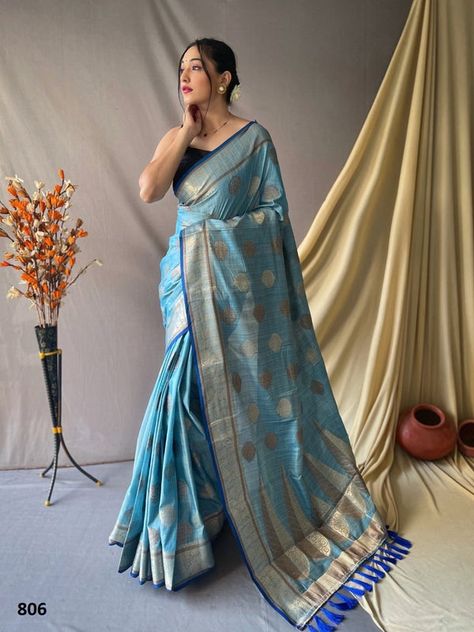 Light Blue Saree Contrast Blouse, Blue Cotton Saree, India Traditional Dress, Linen Saree, Blue Saree, Fancy Blouses, Stylish Sarees, Saree Shopping, Silk Sarees Online