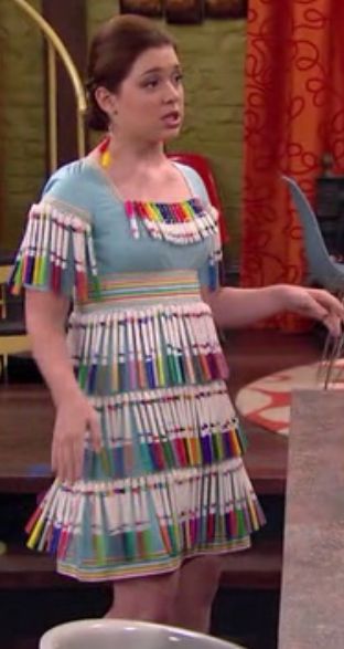 Harper Wizards Of Waverly Place, Wizards Of Waverly Place Outfits, Crazy Dresses, Wizards Of Waverly, Wizards Of Waverly Place, Waverly Place, Tv Show Outfits, Halloween Costume Outfits, Fantasias Halloween