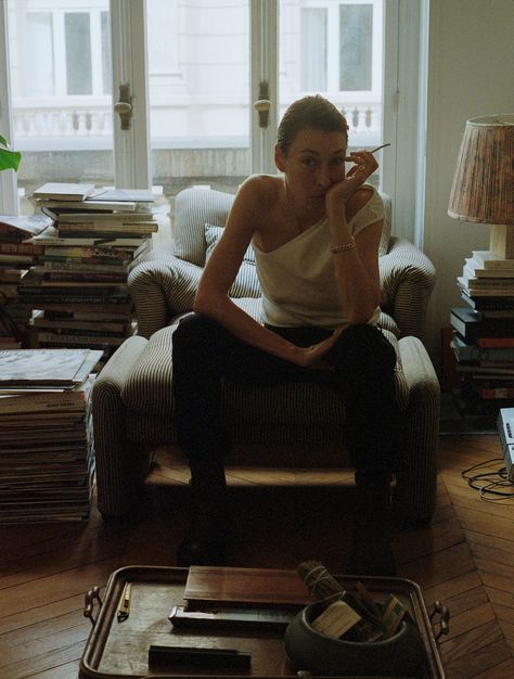 A Stylist for 25 Years, Camille Bidault-Waddington Reflects on Her Own Fashionable Past and Where the Industry Is Going | Vogue Paris Living Rooms, Indie Magazine, Pile Of Books, Under The Surface, Study Photos, Tina Fey, 25 Years, New Music, Creative Director