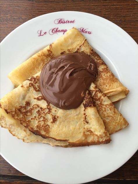 Crepe with Nutella in Paris, France. Le Champ De Mars Brasserie. Cafe-Restaurant-Bistrot Nutella Crepes Aesthetic, Paris Vibe, Nutella Crepes, Issa Vibe, Paris Food, Sweet Food, Autumn 2024, Food Obsession, Cafe Restaurant