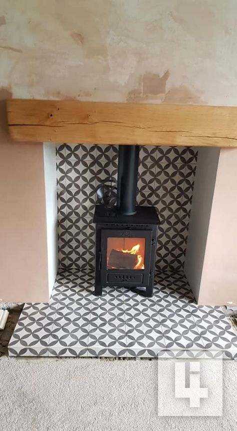 Empty Fireplace Ideas, Fireplace Hearth Tiles, Woodburning Stove Fireplace, Wood Burner Fireplace, Wood Burning Stoves Living Room, Log Burner Living Room, Hearth Tiles, New House Living Room, Wood Stove Fireplace